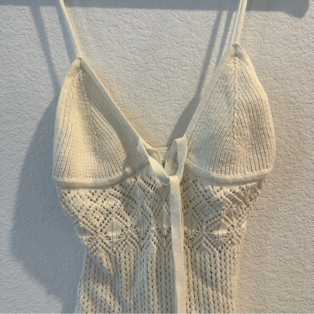 Abercrombie- NWT Crochet Halter Bodysuit - Small - Picture 3 of 8